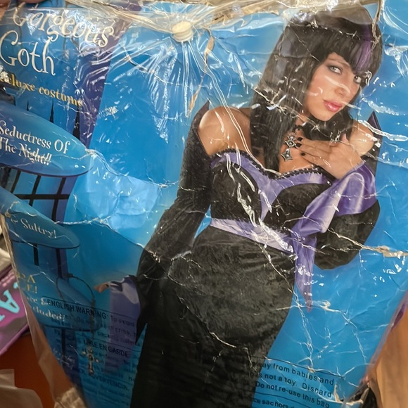 Gorgeous Goth Adult Costume - Picture 2 of 2